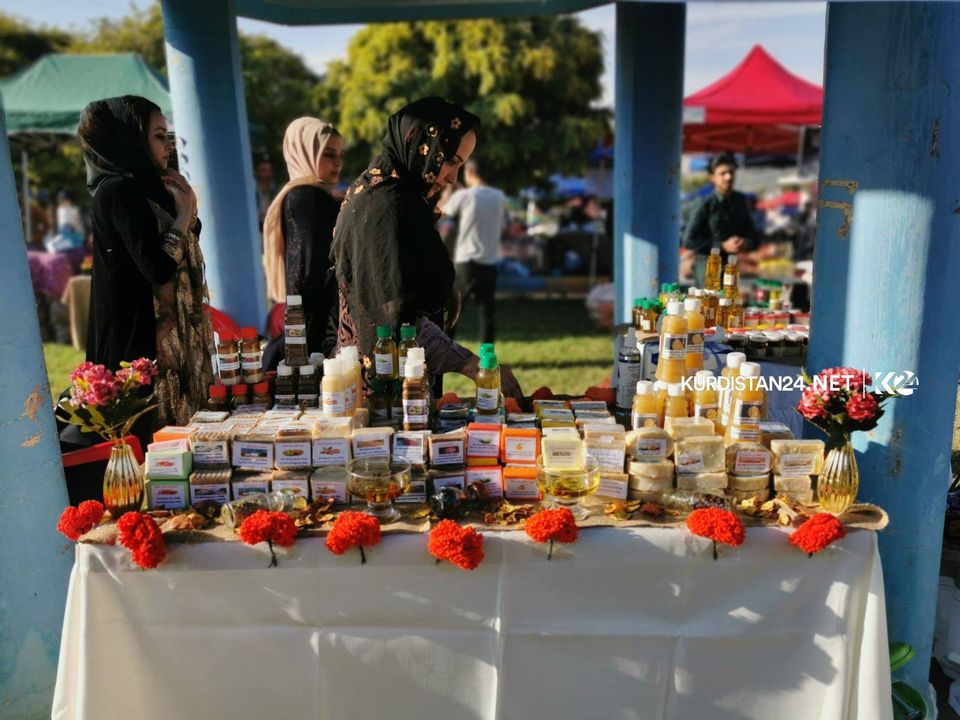 بِگَرد طالبانی: انار هَلَبجه به کشور فرانسه صادر خواهد شد